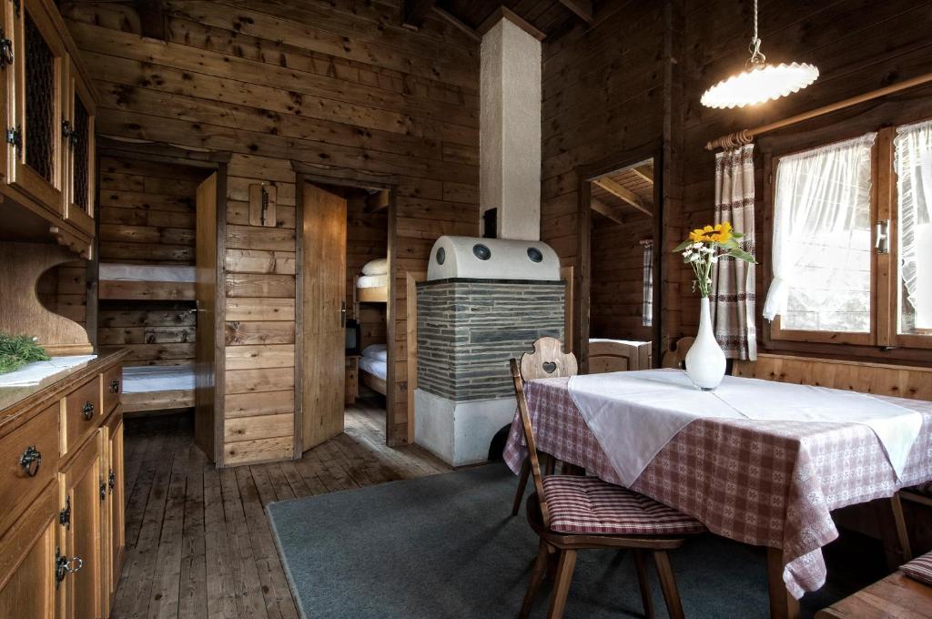 Herol - My Mountain Retreat Luson Room photo
